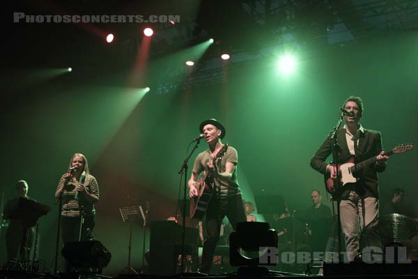 BELLE AND SEBASTIAN - 2014-10-31 - PARIS - Grande Halle de La Villette - 